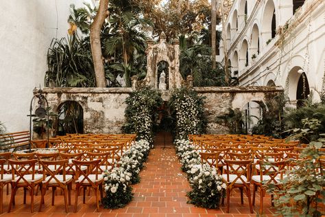 CARTAGENA COLOMBIA WEDDING | MASON & MANDY - The Stewarts Roam Cartagena Engagement Photos, Cartagena Colombia Wedding, Wedding Colombia, Spanish Style Weddings, Colombia Wedding, Cartagena Wedding, Happy One Year Anniversary, Courtyard Wedding, Outdoor Reception