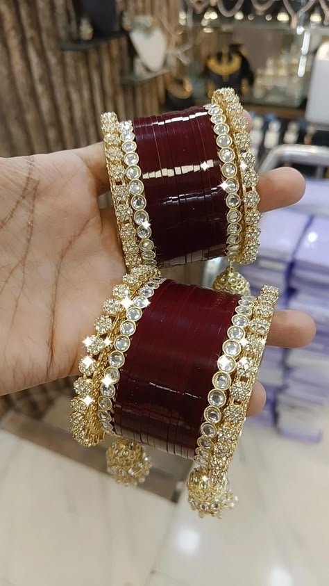 Chooda Designs Brides, Nikkah Jewellery, Chooda Designs, Wedding Bangles Indian, Bridal Bangles Set, Bridal Chooda, Ethereal Jewelry, Wedding Bangles, Bridal Jewellery Inspiration