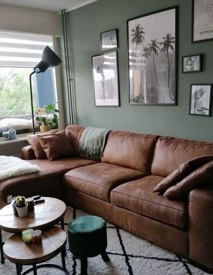 Brown Leather Sofa: Inspirational Living Room Ideas - Decoholic Brown Leather Sofa Living Room, Brown Leather Couch Living Room, Brown Sofa Living Room, Leather Couches Living Room, Brown Couch Living Room, Leather Sofa Living Room, Home Decor Wallpaper, Brown Leather Sofa, Cosy Living Room