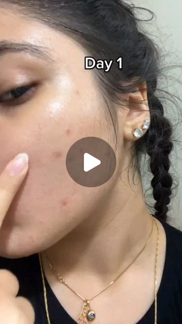 Milk On Face, Glass Skin Naturally, Honey For Skin, Turmeric Face Pack, Turmeric Skin Care, Insta Hacks, Honey And Milk, Honey Skin Care, Organic Mask