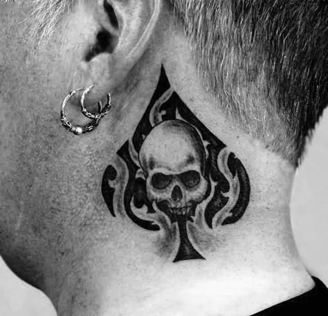 50 Tribal Skull Tattoos For Men - Masculine Design Ideas Hals Tattoo Mann, Small Skull Tattoo, Stammestattoo Designs, Meaningful Tattoos For Men, Herren Hand Tattoos, Gotik Tattoo, Ace Tattoo, Best Neck Tattoos, Small Neck Tattoos