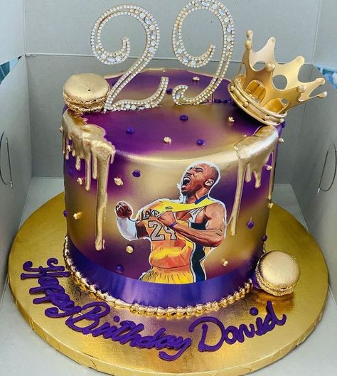 Kobe Bryant Cake, Birthday Cake Creative, Lebron James Birthday, Kobe Bryant Birthday, Lakers Cake, Basketball Cakes, 24th Birthday Cake, Basketball Birthday Cake, Salmon Cakes Recipe