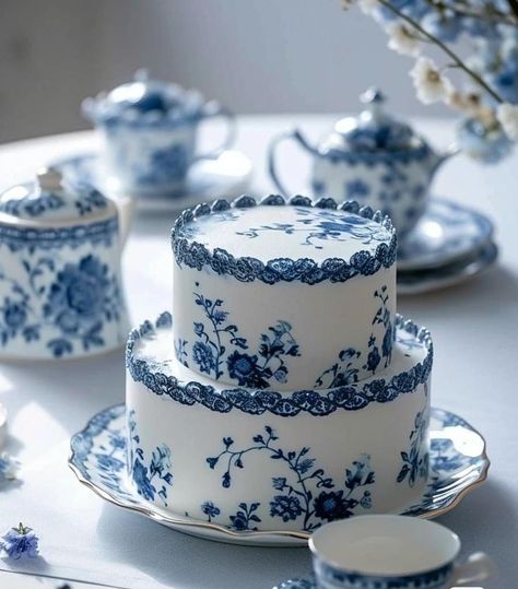 Blue And White China Cake, Blue Tea Party Aesthetic, Blue And White China Wedding, Blue And White Tea Party, Blue China Wedding, Blue Vintage Cake, Bridgerton Cake, Chinoiserie Cake, Blue And White Cake