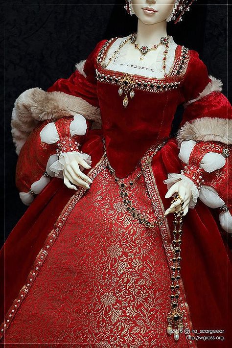 Red Tudor Gown, Sakizou Cosplay, Tudors Dress, Queen Elizabeth Tudor, Elizabeth Tudor, Tudor Gown, Queen Rhaenyra, Elizabethan Fashion, Tudor Dress