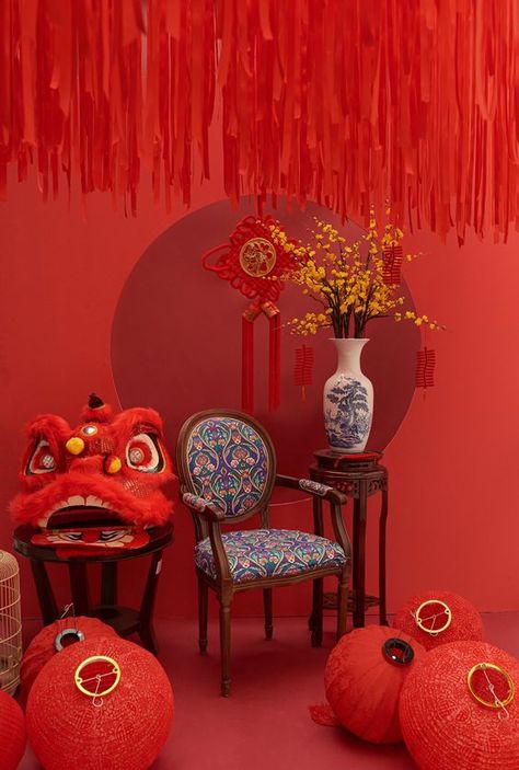 Lunar New Year Backdrop, Luna New Year Decoration, Tet Holiday Decoration, Chinese New Year Decorations Ideas, Backdrop Tet, Decor Tet, Tet Decor, Lunar New Year Decoration, Tet Decoration