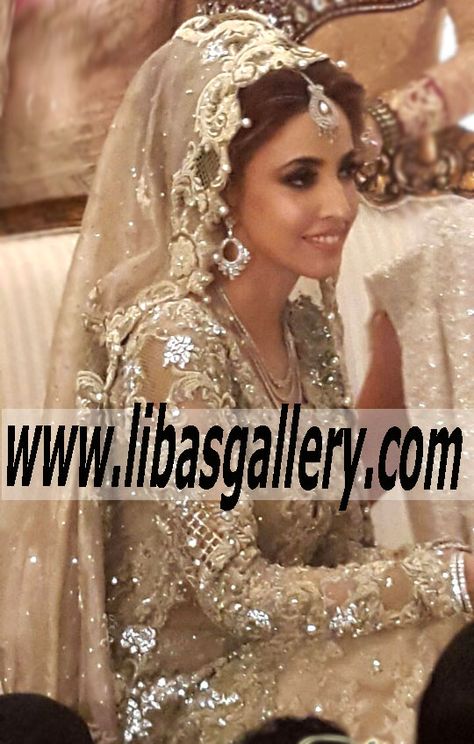 A regal bridal jora by Élan by Khadijah Shah,Bridal Wear Collection 2015 of Élan was blend of contemporary techniques that particularly created for wedding events of Pakistan.Buy Now in  UK USA Canada Australia Saudi Arabia Bahrain Kuwait Norway Sweden New Zealand Austria Switzerland Germany Denmark France Ireland Mauritius and Netherlands. www.libasgallery.com Mina Hasan, Pakistan Wedding, Bridal Trends, Secret Closet, Pakistani Couture, Hair Dress, Desi Bride, Salwar Kamiz, Pakistani Bridal Dresses