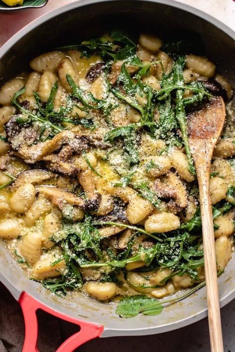 Gnocchi Mushroom, Gnocchi Sauce, Asian Chopped Salad, Mushrooms And Spinach, Gluten Free Gnocchi, Sautéed Mushrooms, Mushroom Cream Sauces, Gluten Free Potatoes, Potato Gnocchi