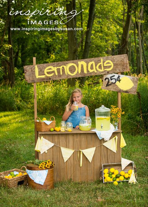 An adorable Lemonade Stand mini session. Lemonade Stand Photography, Lemonade Stand Photo Shoot, Kids Lemonade Stands, Stand Photography, Diy Lemonade Stand, Kids Lemonade, Lemonade Stands, Lemonade Bar, Toddler Photoshoot