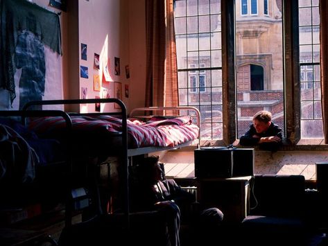 Boarding School Dorm, Boarding School Aesthetic, Westminster School, Winchester College, The Wombats, College Aesthetic, Breaking In, Dead Poets Society, School Yard