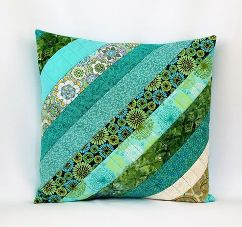 Aqua Throw Pillows, Aqua Quilt, Quilted Pillow Covers, Sewing Room Decor, Patchwork Cushion, Crazy Patchwork, Patchwork Pillow, Sewing Pillows, 자수 디자인