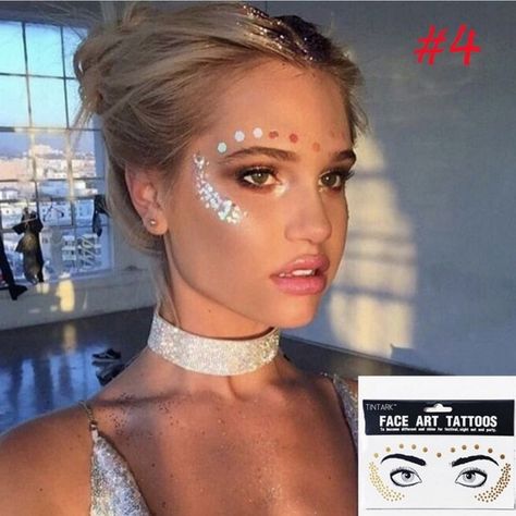 Face Art Tattoo, Glitter No Rosto, Glitter Carnaval, Tattoo Festival, Make Carnaval, Freckles Makeup, Jewel Tattoo, Makeup Stickers, Festival Face