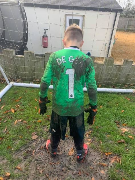 The WINNER of Sundays competition to win a J4K goalkeeper kit, is ....🥁🥁🥁 Donna Cawdron below. It was the only thing we could think of so they could get that dodgy Man United jersey 0ff 😁 LOOK OUT FOR ANOTHER COMPETITON TO WIN GOALKEEPER GLOVES TONIGHT: Congrats Donna ❤️ Man United Jersey, Goalkeeper Kits, Goalkeeper Gloves, Man United, The Winner, To Win, Gloves, Soccer, The Unit