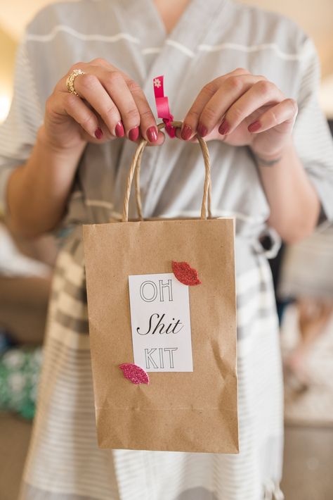 What is a Disaster Bag: and Why Every Bride Needs One  http://www.bjonesphotos.com/blog/what-is-a-disaster-bag-and-why-every-bride-needs-one Groom Survival Kits, Bride Survival Kit, Funny Wedding Speeches, Wedding Survival Kits, Wedding Toast Samples, Gifts For Bride And Groom, Best Man Wedding Speeches, Funny Wedding Gifts, Inspirational Funny