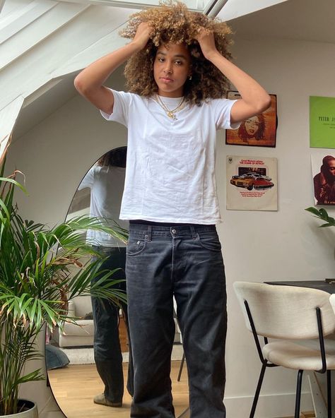 Sza Outfits Tomboy, Tomboy Black Women, Dyke Fashion, 90’s Outfits, Trendy Boy Outfits, Black Men Hairstyles, Street Fashion Men Streetwear, Cruise Outfits, Urban Wear