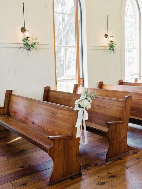 Old Country Churches Interior, Old Chapel Wedding Decorations, Indoor Church Wedding Decorations, Little White Church Wedding, Old Church Wedding Decorations, Small Chapel Wedding Decorations, Small Church Wedding Decorations, Simple Wedding Reception Decorations, Farmers Wedding