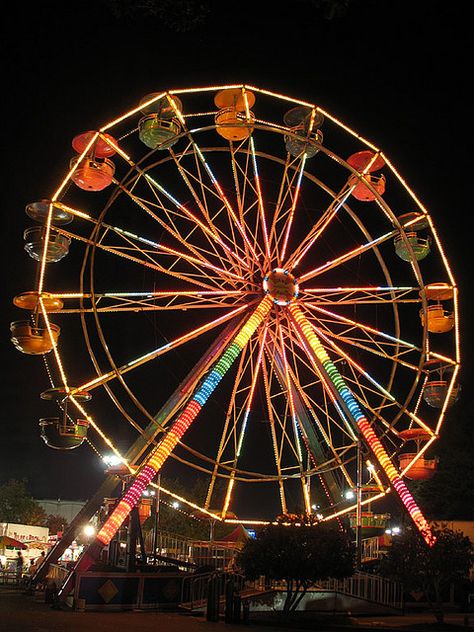 Ferris Wheel Atlanta GA | Ferris Wheel | Flickr - Photo Sharing! Ferries Wheels, Fair Background, Ferris Wheel Aesthetic, Ferris Wheel At Night, Carnival Ferris Wheel, Luxury Island, Carnival Lights, Spinner Wheel, Ferris Wheels