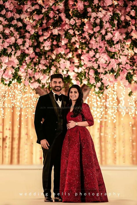 Engagement Outfit Bride And Groom, Matching Dress For Couple Formal, Reception Looks Indian Couple, Couple Gown And Suit, Reception Dress For Couples Indian, Wedding Reception Outfit For Bride Indian, Reception Couple Dress Indian Latest, Bride Groom Reception Outfit Indian, Reception Dress For Groom Indian