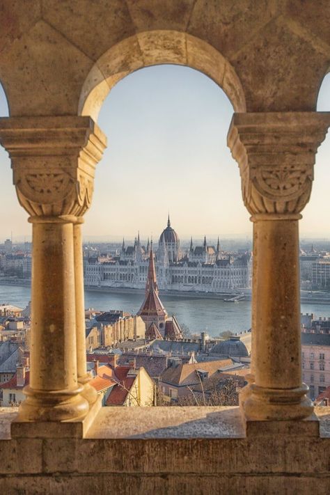 Budapest Vacation, Beautiful Cities In The World, Things To Do In Budapest, To Do In Budapest, Budapest City, Budapest Travel, Cities Around The World, Most Romantic Places, Beautiful Cities