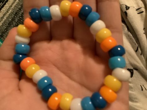 aroace bracelet Yellow Kandi Bracelets, Lgbtq Bracelet Beads, Lovejoy Kandi, Aroace Jewelry, Aroace Kandi, Aroace Accessories, Aroace Outfit, Aroace Clothes, Aroace Bracelet