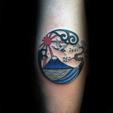 Rising Sun Tattoos, Small Japanese Tattoo, Tato Tradisional, Wörter Tattoos, Japanese Tattoos For Men, Tato Dengan Makna, Sun Tattoo Designs, Omerta Tattoo, Japan Tattoo Design