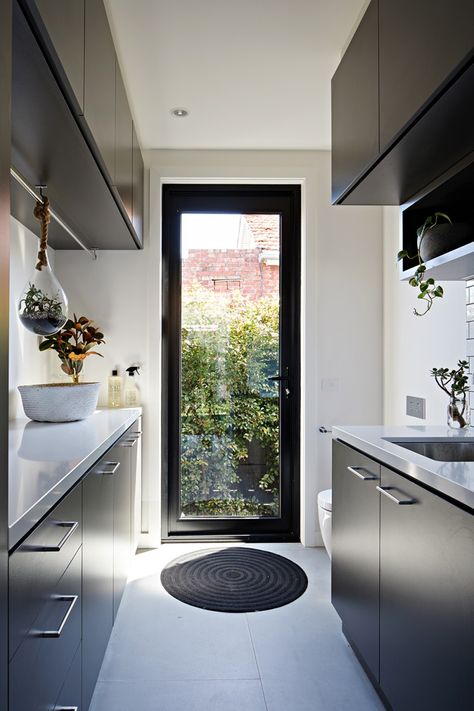 Brunswick Extension by ArchiBlox (via Lunchbox Architect) Laundry Design, Modern Laundry Rooms, Laundry Room Inspiration, Black Door, Small Laundry, Laundry Room Storage, Laundry Mud Room, Design Studios, Laundry Room Design