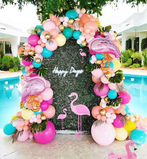 Flamingo Tropical Birthday Party, Tropic Like Its Hot Party, Flamingo Themed Party Decoration, Flamingo Birthday Decorations, Tropical Flamingo Party, Tropical Balloon Garland, Balloon Costume, Flamingo Party Ideas, Teal Balloons