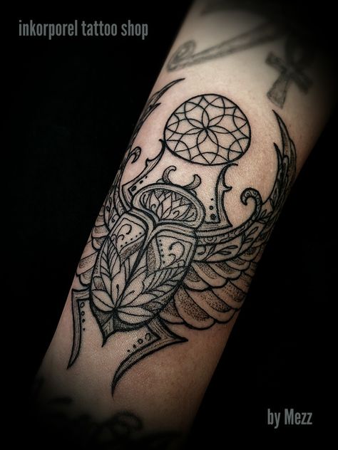 #mezz #ericinkorporel #tatouage #inkorporel #miramas #eric #tattoo #noiretblanc #noiretgris #égyptien #scarabée #fleurdevie #ornement #ornamentaltattoo #mandala #dot #dotwork Scarab Tattoo, Ornamental Tattoo, Mandala Tattoo, Dreamcatcher Tattoo, Dream Catcher, Dots, Tattoos, Quick Saves, Art