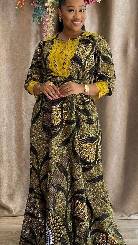 Robes Wax, Boubou Styles For Women, Fancy Short Dresses, African Attire Dresses, Long African Dresses, 2piece Outfits, Casual Dresses Plus Size, Best African Dresses, African Inspired Clothing