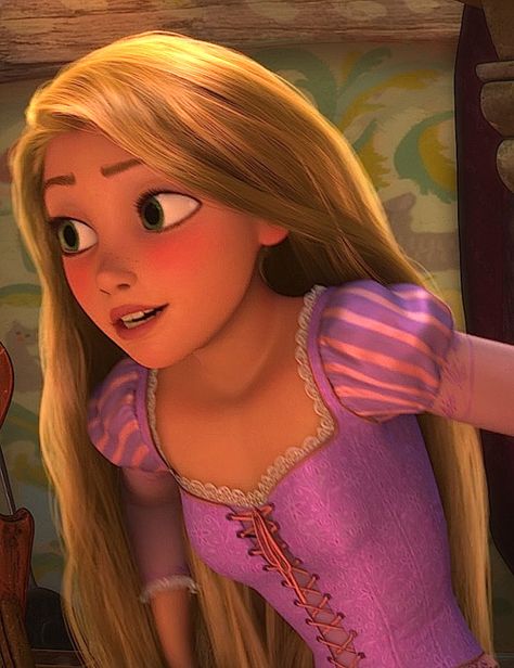 Rapunzel is my favorite princess(: Princesa Rapunzel Disney, The Lunar Chronicles, Foto Disney, Rapunzel And Eugene, Disney Princess Rapunzel, Disney Icons, Karakter Disney, Animation Studios, Princess Rapunzel