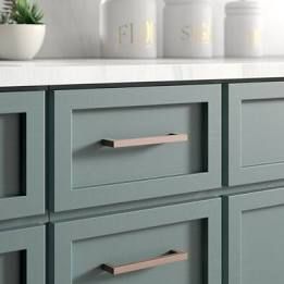 Modern Kitchen Cabinet Handles, Mint Decor, Moms Kitchen, Tiny Bath, Square Cabinet, Kitchen Exhaust, Rustic Country Kitchens, Country Kitchen Designs, Toby Keith