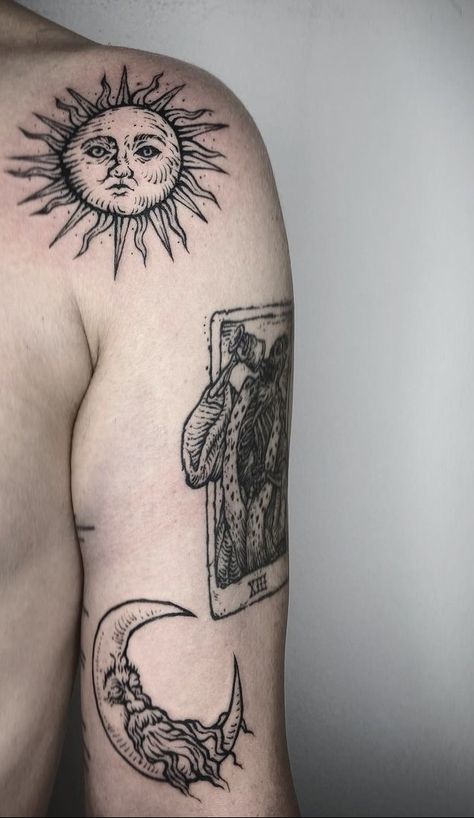 Woodcut Sun Tattoo, Medieval Sun Tattoo, Aztec Sun Tattoo, Etching Tattoo, Woodcut Tattoo, Sun And Moon Tattoo, Tattoos Inspiration, Sun Tattoos, Hand Tattoos For Guys