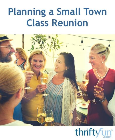 Planning a reunion for a small town graduating class can be fairly easy. Perhaps host it at an old hangout if there is one available. This is a guide about planning a small town class reunion. High School Reunion Planning, Class Reunion Favors, Class Reunion Planning, 50th Class Reunion Ideas, High School Class Reunion, College Reunion, Reunion Games, Friends Reunion, Photoshoot Backdrops