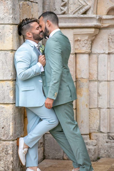 A luxury fairy-tale wedding at a 12th-century monastery Gay Wedding Suits, Gay Bingo, Gay Wedding Photography, Gay Wedding Photos, Gay Weddings, Alaska Wedding, Men Kissing, Lgbtq Wedding, Love Spell