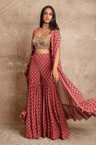 Shop for Arpita Mehta Red Georgette Floral Print Cape And Sharara Set for Women Online at Aza Fashions Sharara Suit For Wedding Function, Sharara And Cape, Cape And Sharara Set, Georgette Sharara Set, Georgette Sharara Suit Designs Latest, Sharara Set Designs Latest, Crop Top Sharara Set With Shrug, Blouse Sharara Set, Cape Outfits For Women Indian