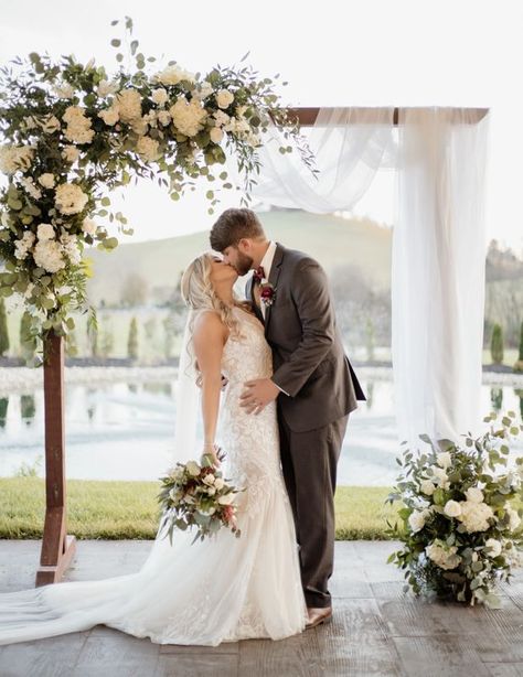 Colorful Chuppah Flowers, Wedding Venues Nashville Tn, Ceremony Arch Flowers, Simple Wedding Arch, Chuppah Flowers, Bougainvillea Wedding, Arches Wedding, White Wedding Arch, Wedding Arches Outdoors