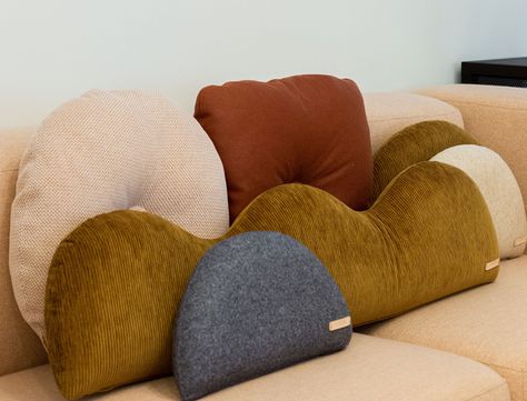 The Modern Design That Casey Keasler Is Loving Right Now Cushion Inspiration, Victorian Era Homes, Cushion Ideas, Unique Sofa, Neutral Sofa, Patterned Chair, Modern Color Palette, Sofa Set Designs, Sofa Sets