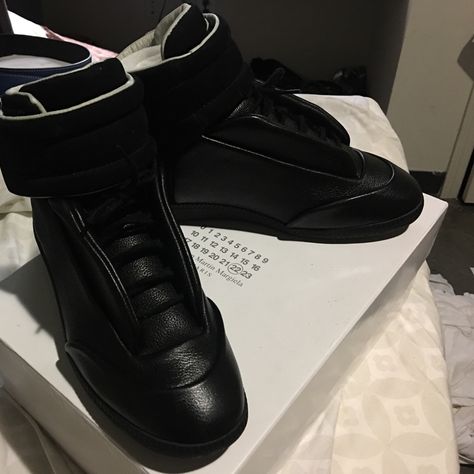 Mason Martin Margiellas Black Leather/ Black Suede. The Tongue And The Back Of The Shoes In Suede And The Front Is Premium Black Leather . They Are In Perfect Condition 10/10. Comes With The New Box . As Pictured ! I Repeat , Your Receiving Everything That In The Picture Margiela Future, Maison Martin Margiela Shoes, Margiela Replica, Margiela Shoes, Brand New Day, Archive Fashion, Future Outfit, Martin Margiela, Dream Shoes