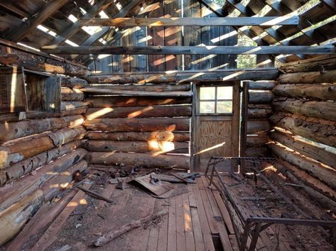 inside abandoned cabin, Kolab Canyon UT [4000X2992] #Urbex #Pic #UrbanDecay #Image #Pictures #UrbanExploration #AbandonedPlaces #Architecture #Abandoned #Photography #Ruins Abandoned Cabin Aesthetic, Abandoned Cabin Interior, Cabins In The Woods Interior, Abandoned Cabin, Tree House Interior, Wooden Shack, Star Garden, Wooden Cabin Interior, Maria Martin