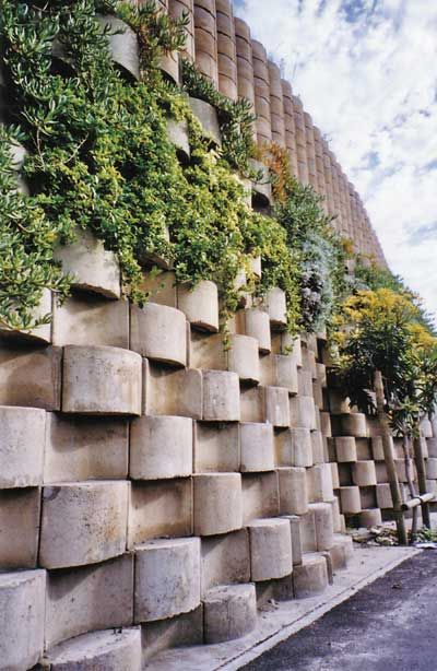 concept sound barrier wall | barrier sound walls | Pinterest Landscape Barrier Ideas, Retaining Wall Architecture, Road Noise Barrier, Sound Barrier Landscaping, Retaining Wall Landscape, Sound Architecture, Sound Barrier Wall, Acoustic Barrier, Vertical Planting