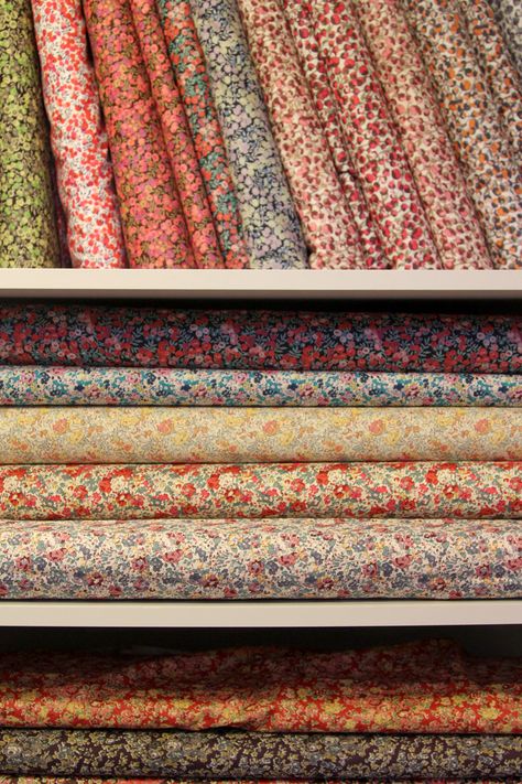 Liberty of London!!  Floral quilting fabrics #quilting Liberty Print Fabric, Art Studio At Home, Liberty Of London Fabric, Textile Designer, Liberty London, Quilting Fabrics, Liberty Print, Liberty Of London, Liberty Fabric