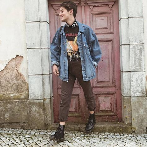 Instagram post by Rock Look Book • May 12, 2018 at 4:59pm UTC Hipster Guys, Outfit Guys, Winter Hipster, Hipster Outfits Men, Men Grunge, 80s Fashion Men, Rock Style Men, Outfit Male, Fashion Guys