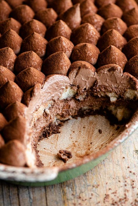 Tiramisu Recipe Chocolate, Italian Desserts Chocolate, Different Types Of Tiramisu, Dark Chocolate Tiramisu, Tiramisu No Coffee, Hot Chocolate Tiramisu, Tiramisu Flavored Desserts, Autumn Tiramisu, Tiramisu Chocolate Cake