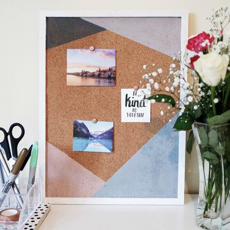 DIY // TRIANGLES NOTICE BOARD — ISOSCELLA Notice Board Ideas, Cork Board Ideas For Bedroom, Diy Cork Board, Diy Cork, Simple Bedroom Decor, Cork Diy, Get Organised, Notice Board, Days And Months