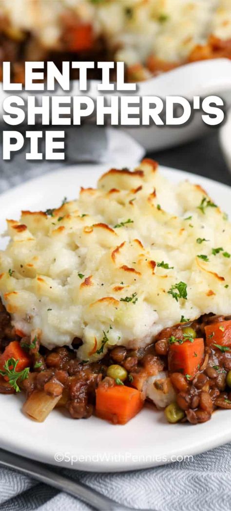 Tender lentils simmered in a rich savory broth, topped with creamy mashed potatoes create this Vegetarian Shepherd's Pie recipe. Bake until golden and bubbly for comforting meatless main dish! #spendwithpennies #shepherdspie #lentils #vegetarian #vegetariancasserole #mashedpotatoes #meatlessmonday Meatless Main Dishes, Meatless Dinner, Vegetarian Main Dishes, Shepherd's Pie, Tasty Vegetarian Recipes, Lentil Recipes, Vegetarian Dinners, Creamy Mashed Potatoes, Shepherds Pie