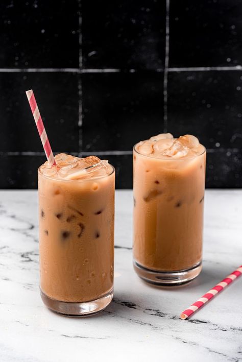 Milo Tea, Hong Kong Milk Tea Recipe, Food Aethestic, Hong Kong Milk Tea, Kong Recipes, Keto Coffee Recipe, Milk Tea Recipes, Keto Coffee, Ice Milk