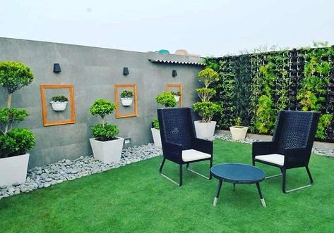 Give your terrace a new lease of life with an artificial grass lawn. #dubaiartificialgrass provides a wide range of artificial grass at an affordable price. #terraceartificialgrass #terracegarden Terrace Garden Rooftop In India, Rooftop Garden India, Terris Garden Decoration Ideas, Terrace Lawn Ideas, Balcony Garden Ideas Terraces, Rooftop Terrace Design India, Small Terrace Ideas Outdoors, Outside Terrace Ideas, Small Terrace Garden Ideas