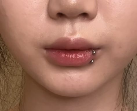 Side Piercing Ear, Labret Piercing Ring Side, Side Labret Lip Piercing, Lower Labret Piercing, Single Snake Bite Piercing, Spike Bridge Piercing, Piercing On Lip, Side Vertical Labret, Lip Ring Side