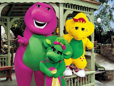 Do you see these three guys right here? These were my friends. They taught my my alphabets, color, imagination, and much more! My mom would turn on Barney to keep us busy when she needed to do things. I've probably watched every Barney show and movie there was out, as well as had the entire collection. My room was filled with Barney things at one point of time in my early toddler years. Barney Wallpaper, Barney And Friends, Old Kids Shows, Dinosaur Movie, Old Cartoon Shows, Circus Characters, Childrens Tv, Childhood Memories 2000, Barney & Friends