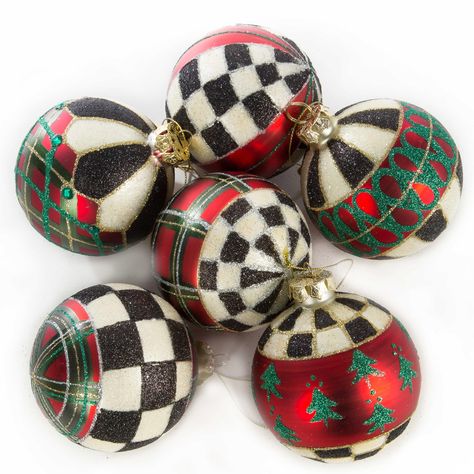 DIY quilted Christmas ornaments