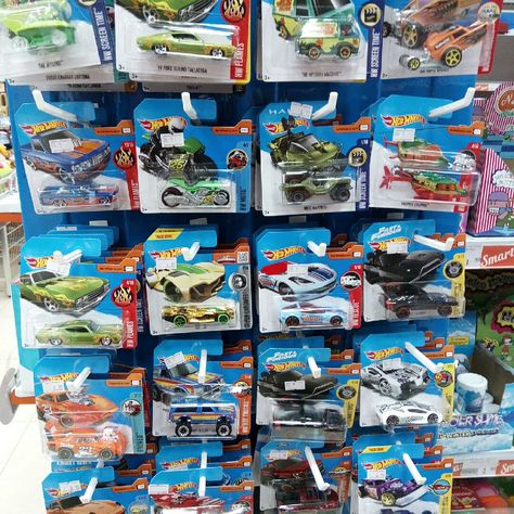 Plan Toys, Diecast Cars, Scales, Hot Rods, A Year, Wheel, Not Found, Baseball Cards, Models